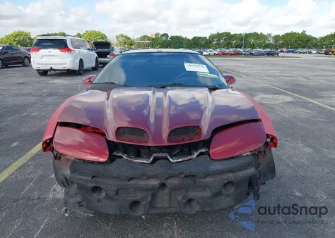 1997 Pontiac Firebird Trans Am z USA, uszkodzony, nr VIN 2G2FV22P4V2203114